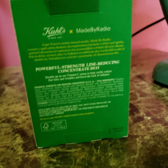 FACE SERUMSPowerful-Strength Vitamin C Serum All Skin Types including Sensitive - Picture 2 of 4